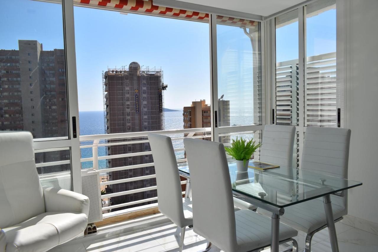Los Caballos Vip Playa Levante Benidorm Eksteriør billede
