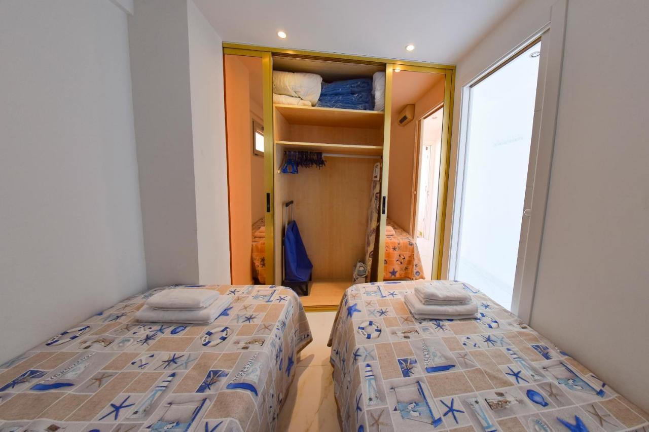 Los Caballos Vip Playa Levante Benidorm Eksteriør billede