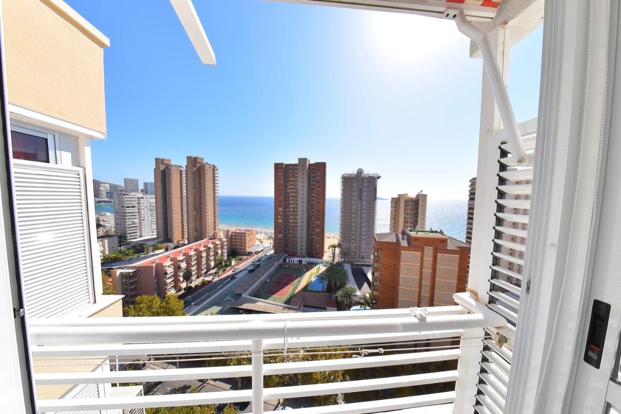 Los Caballos Vip Playa Levante Benidorm Eksteriør billede