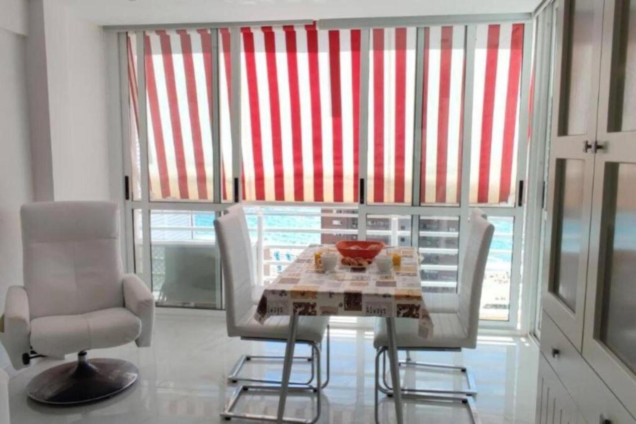 Los Caballos Vip Playa Levante Benidorm Eksteriør billede