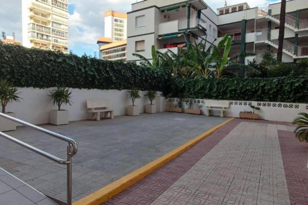 Los Caballos Vip Playa Levante Benidorm Eksteriør billede